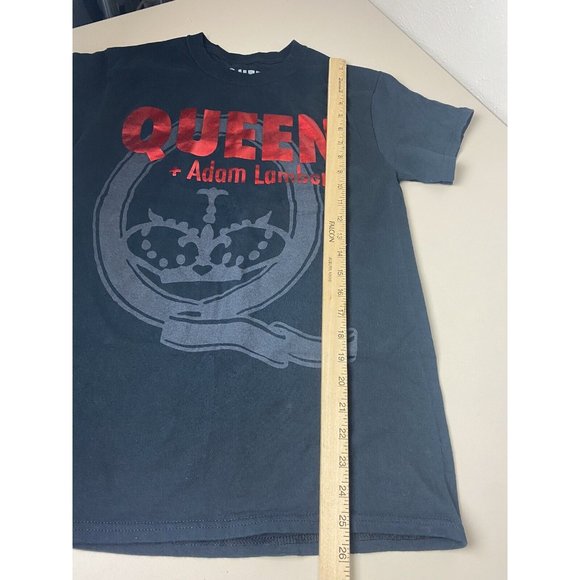 Queen Adam Lambert Shirt Small Unisex?  Black Short Sleeve Concert Red Foil EUC - Picture 3 of 3